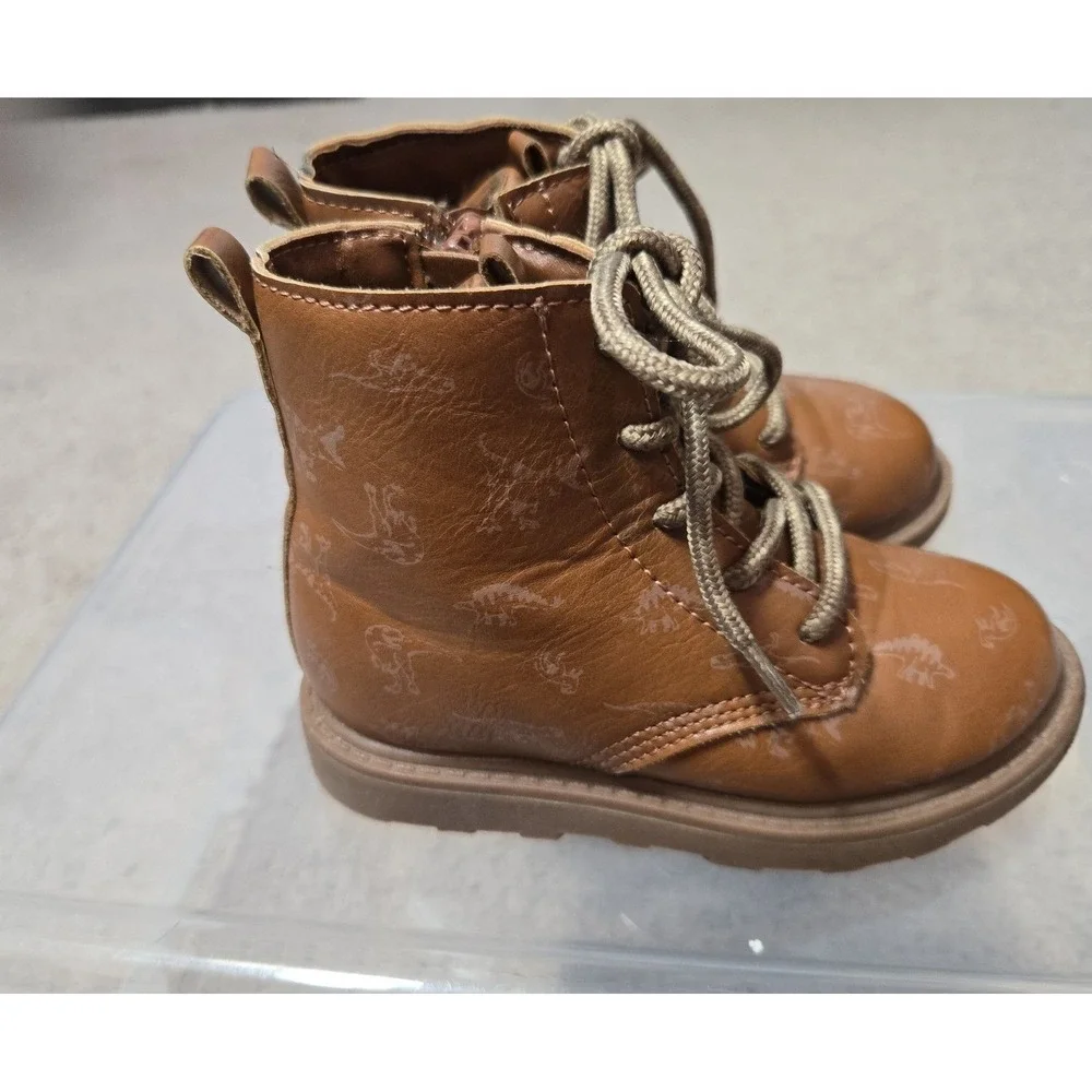 Carter's Boys‎  Boots with Dinosaur designs Size 8 light Brown with Tan